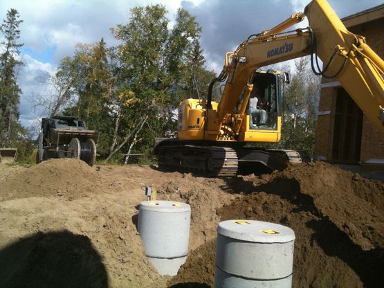 Septic-System-Installation-Excavation-Septic-Tank.jpg